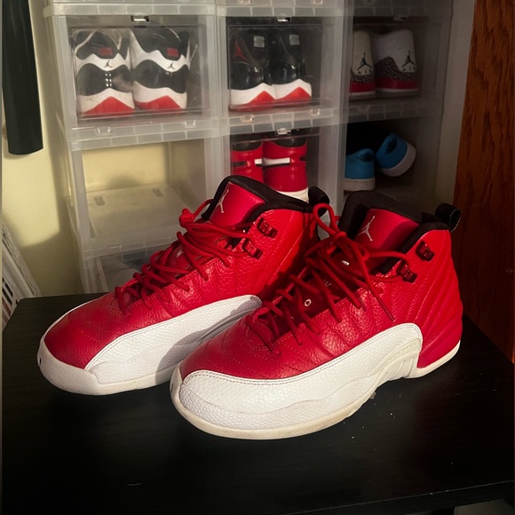 Jordan 12 Retro - Picture 3 of 4